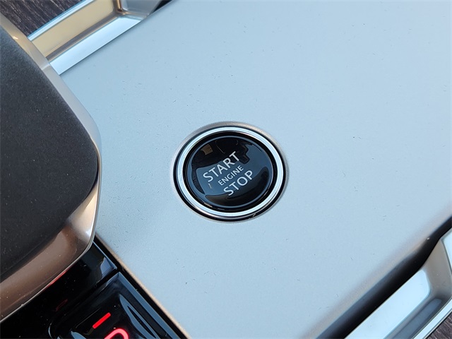 2025 Land Rover Range Rover SE photo 20