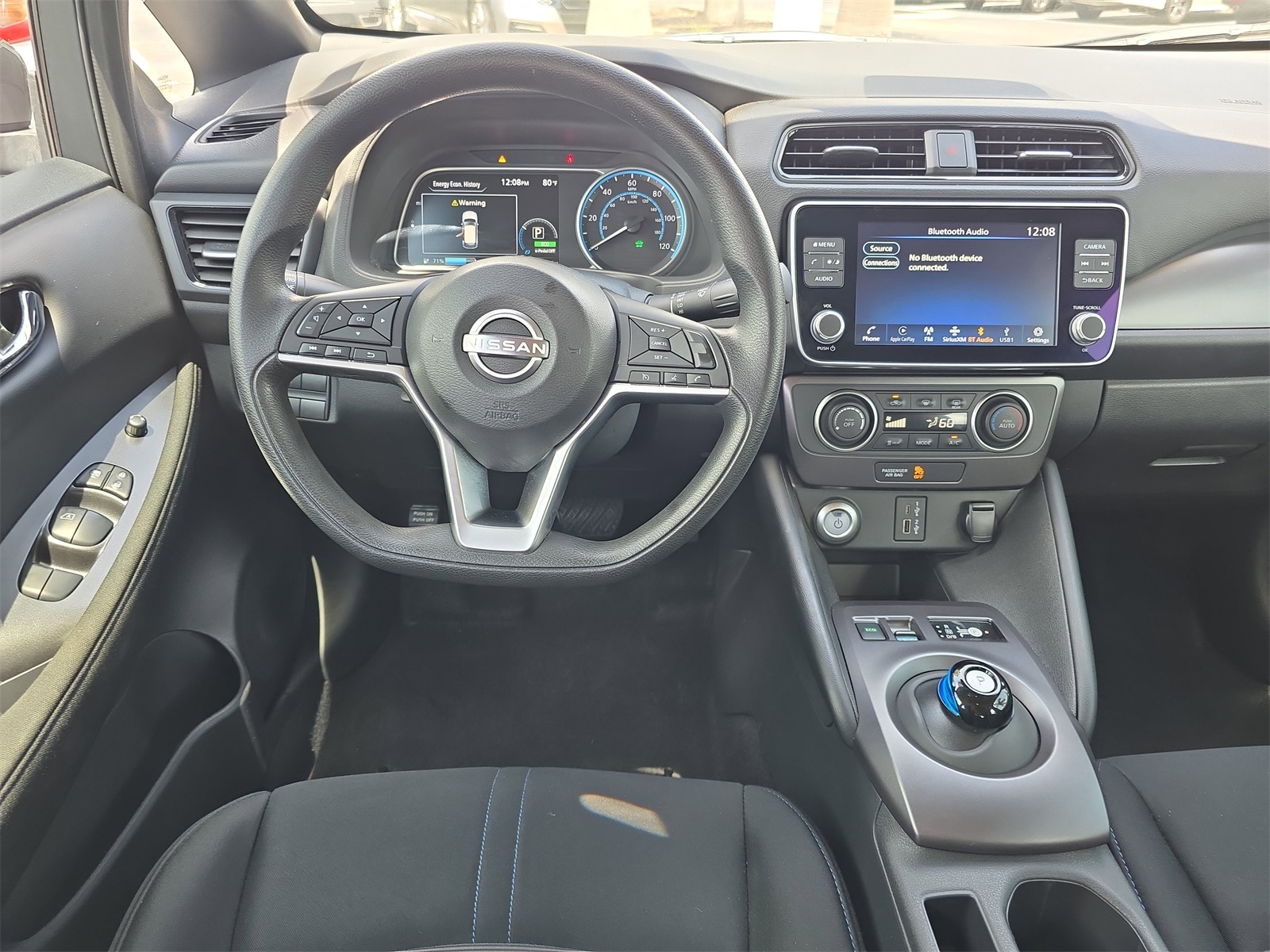 2023 Nissan Leaf S photo 11