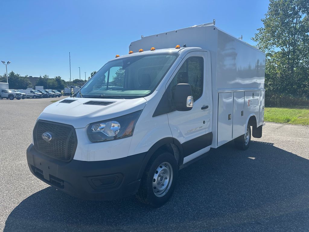 2025 Ford Transit Chassis Cutaway photo 3