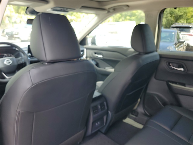 2026 Nissan Rogue SV photo 22