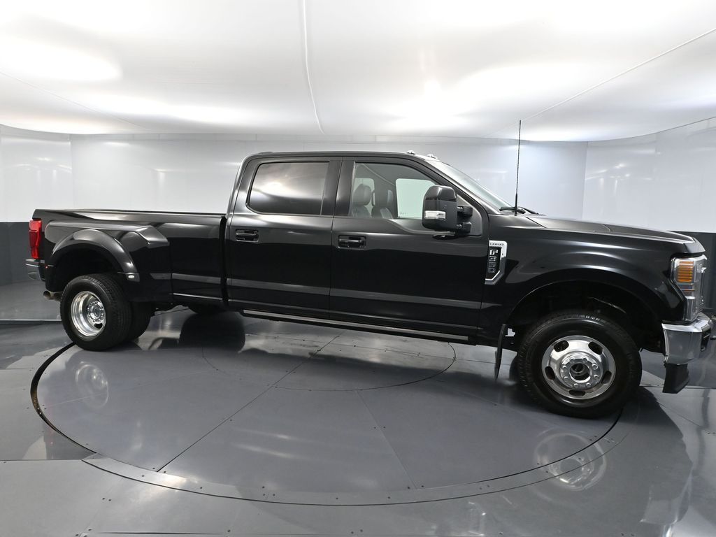 2022 Ford F-350 photo 3