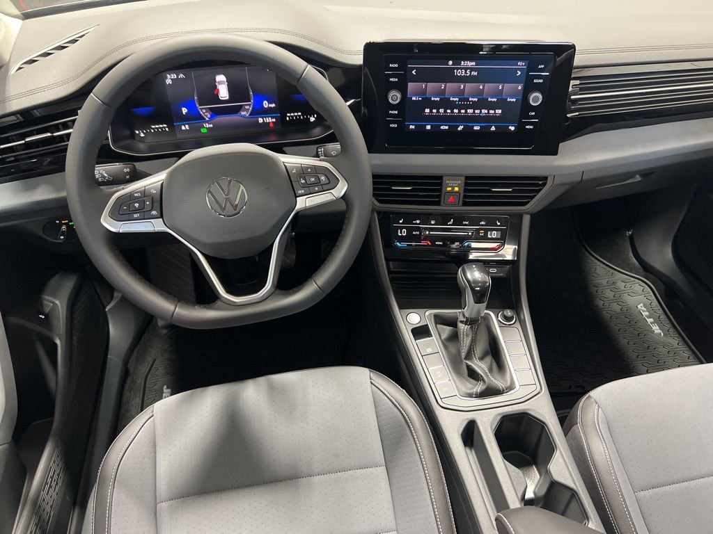 2025 Volkswagen Jetta 1.5T SE photo 12