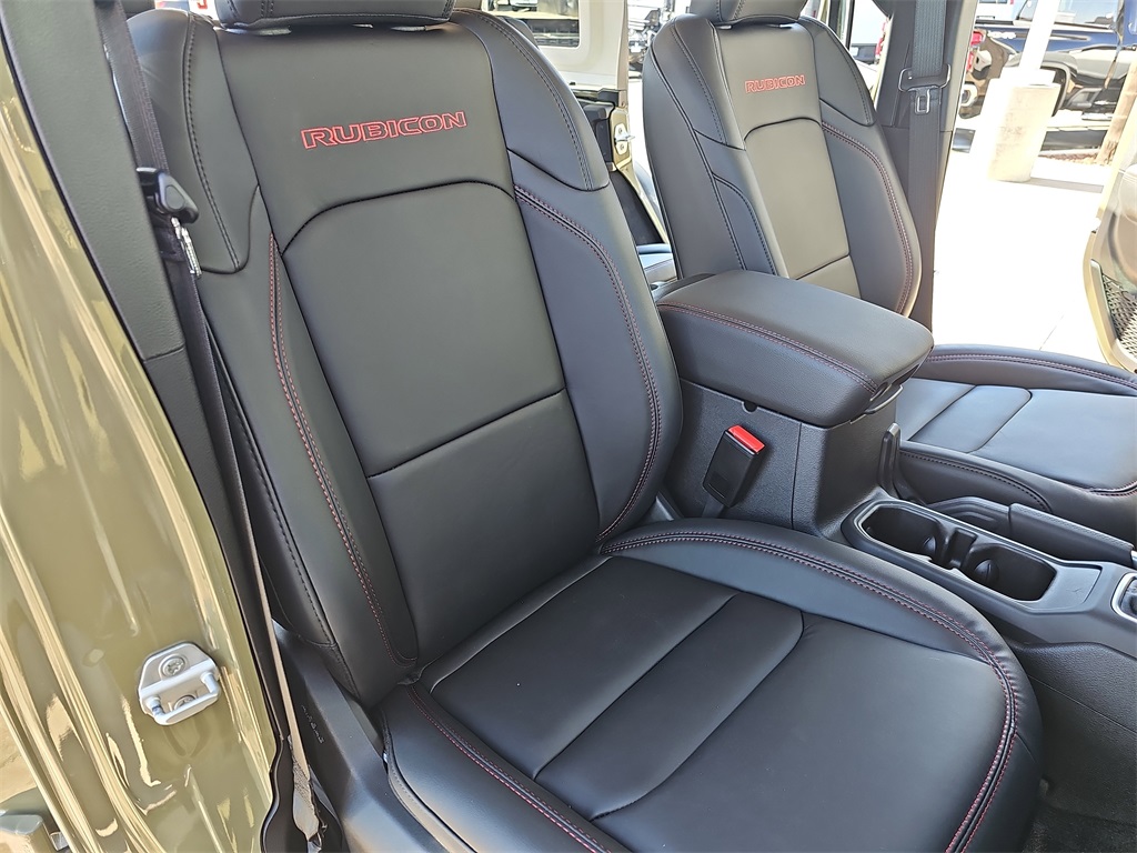 2025 Jeep Wrangler Rubicon photo 10