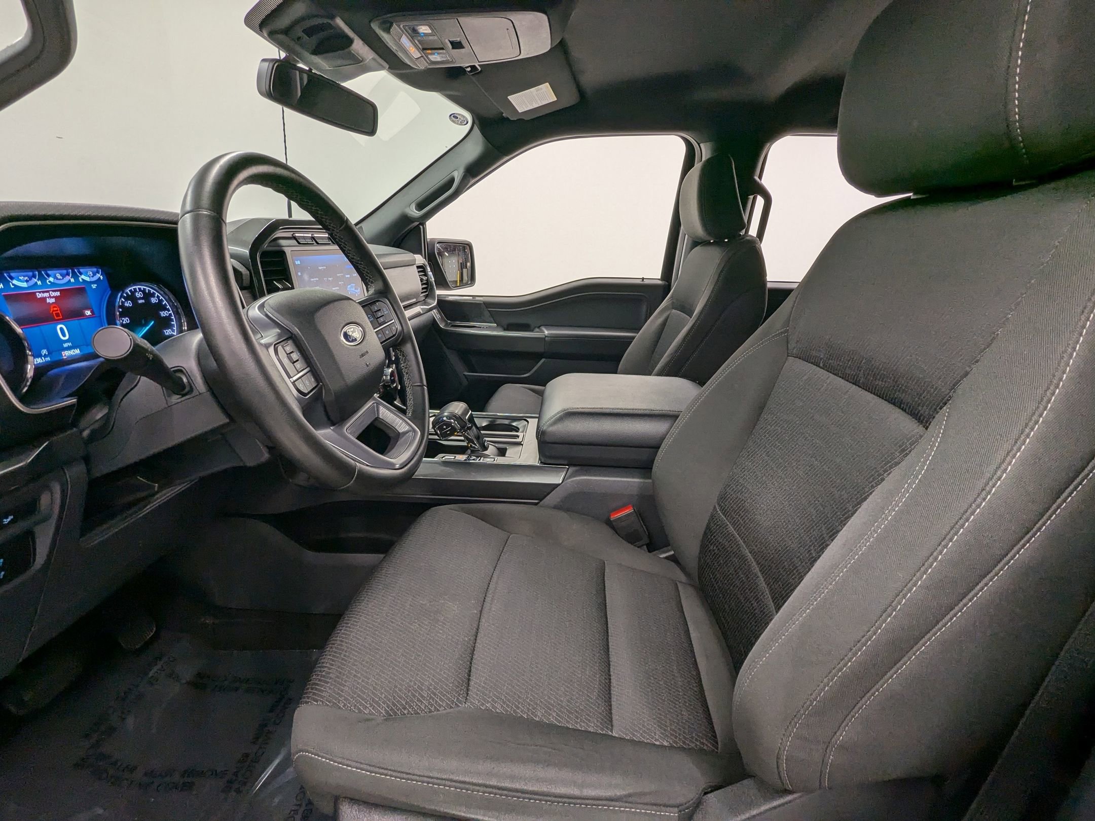 2023 Ford F-150 XLT photo 4