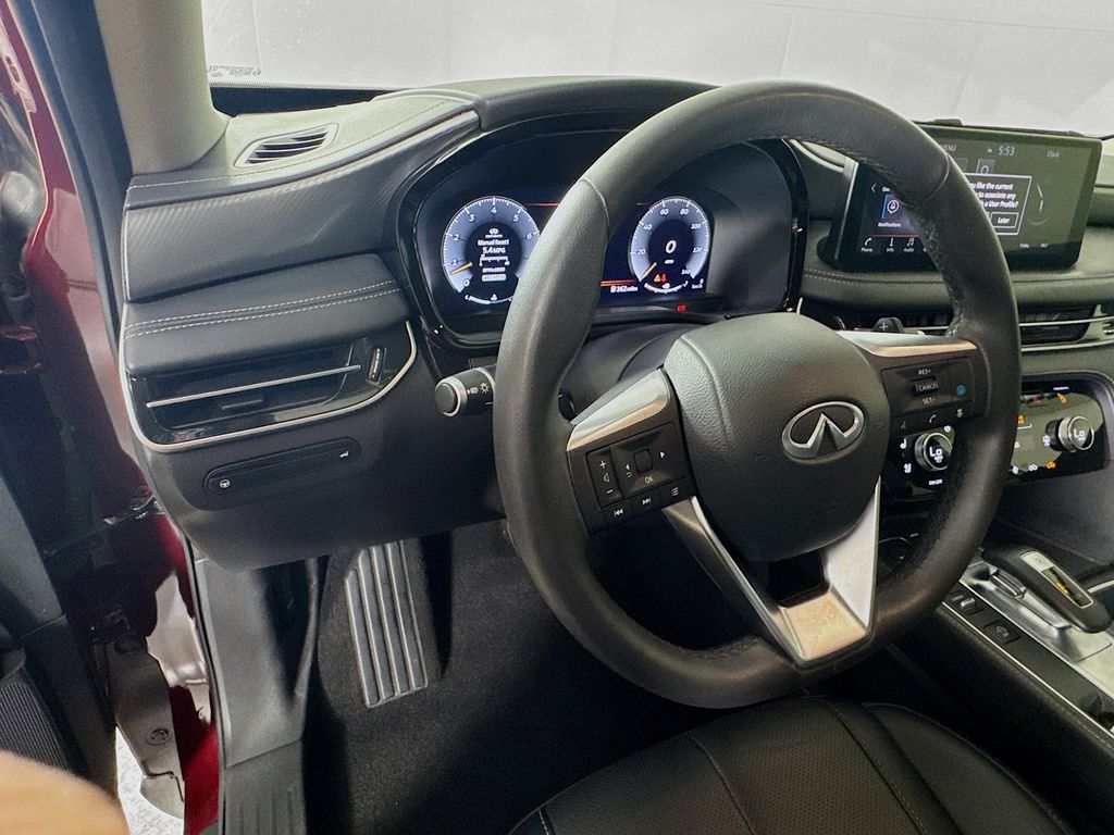 2023 Infiniti QX60 Luxe photo 11