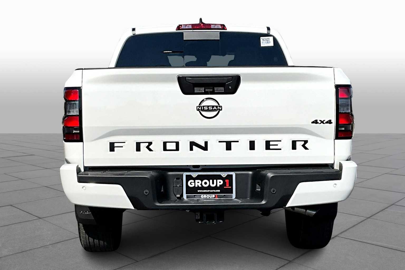 2026 Nissan Frontier SV photo 4