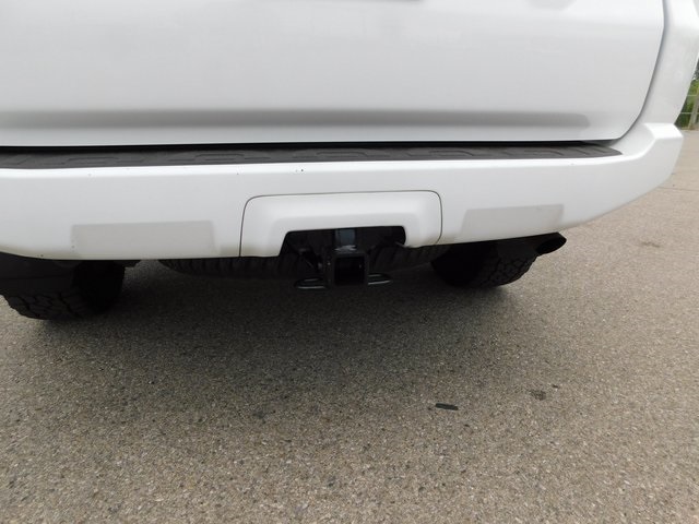 2018 Toyota 4Runner SR5 Premium photo 4