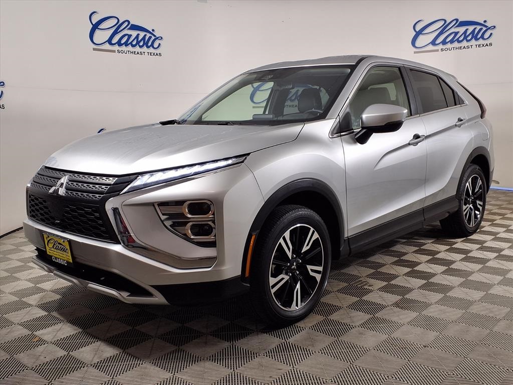2024 Mitsubishi Eclipse Cross SE photo 3