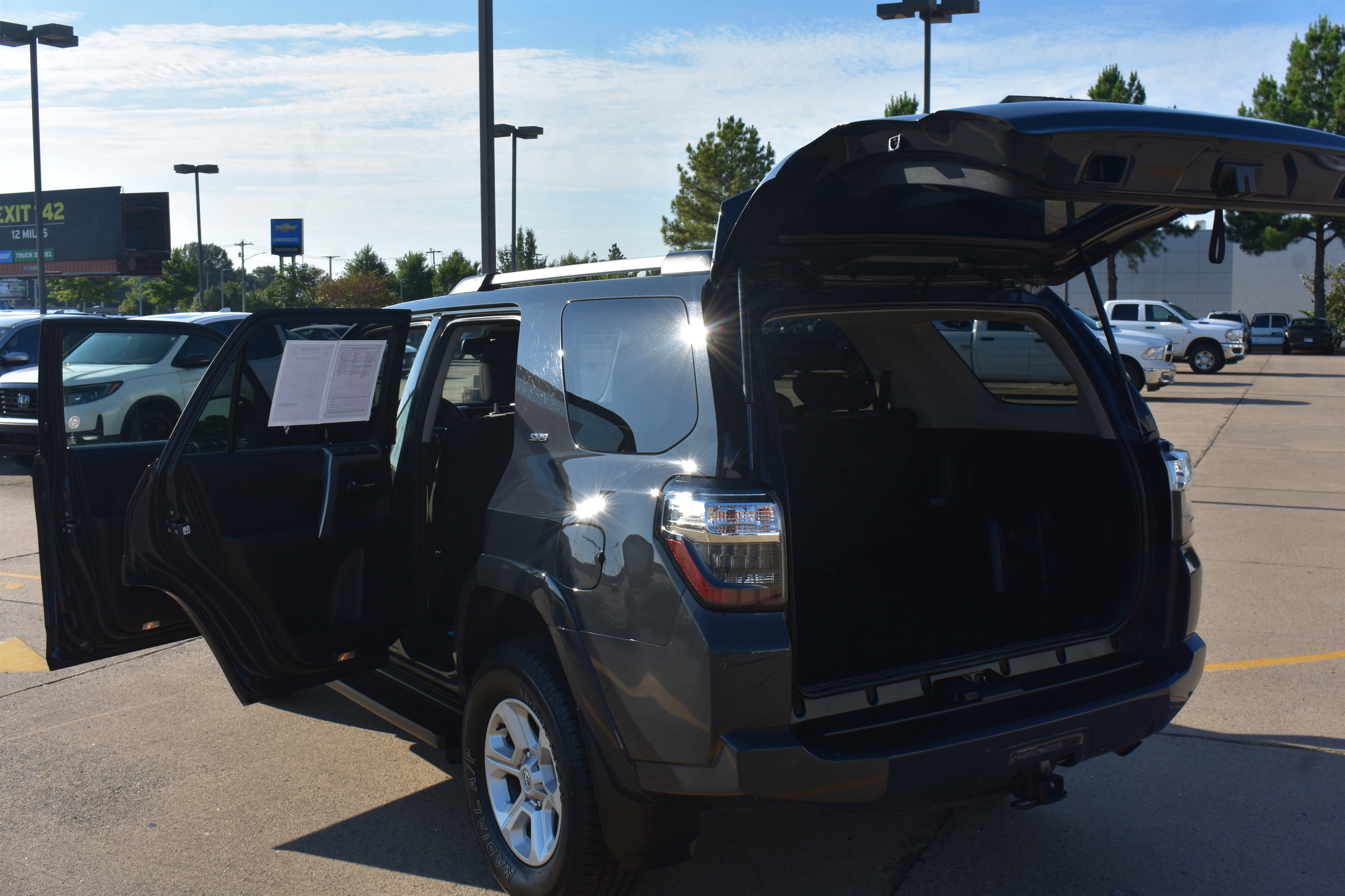2024 Toyota 4Runner SR5 photo 8