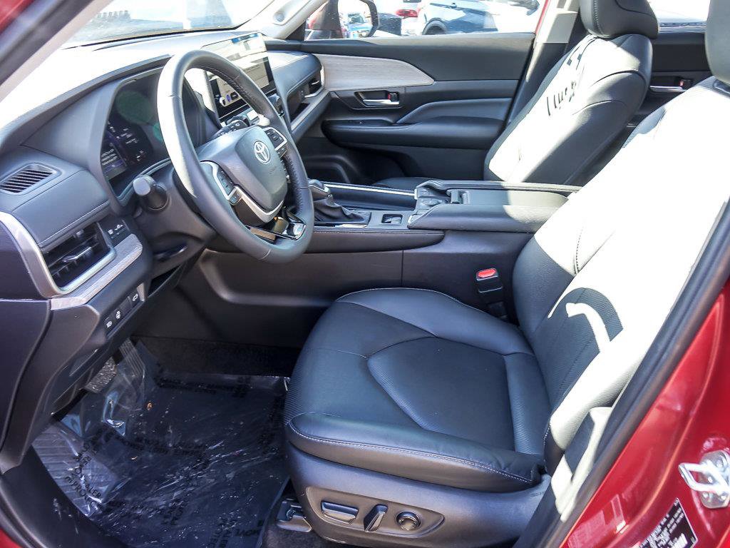 2024 TOYOTA GRAND HIGHLANDER - Image 12