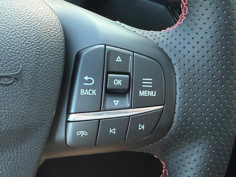2025 Ford Escape ST-Line photo 13