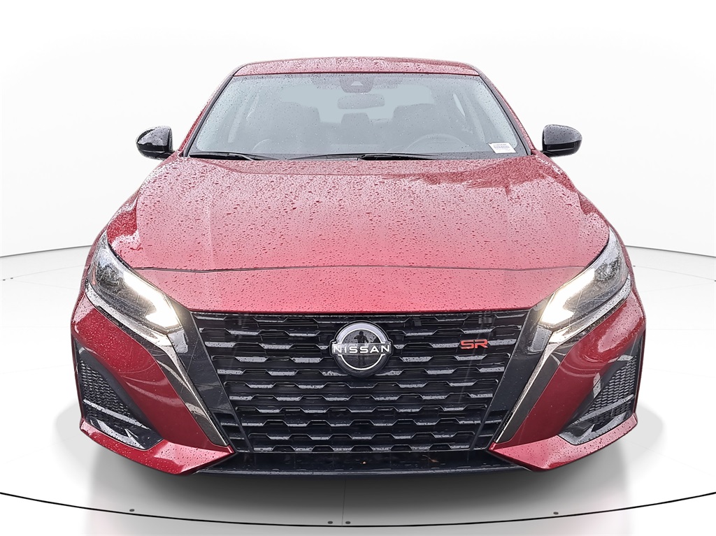 2023 Nissan Altima 2.5 SR photo 3