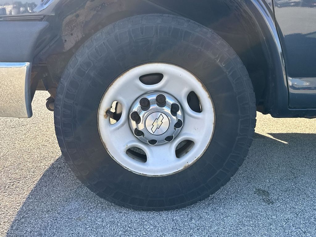 2012 Chevrolet Express 2500 Work Van photo 15