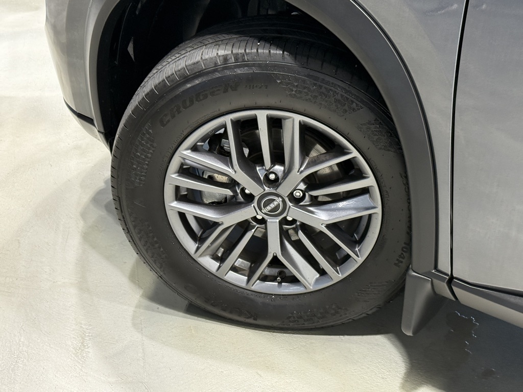 2025 Nissan Rogue S AWD photo 10