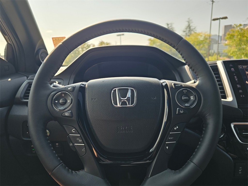 2017 Honda Ridgeline Black Edition photo 27
