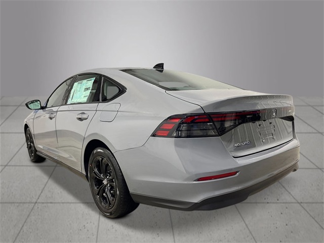 2025 Honda Accord SE photo 3
