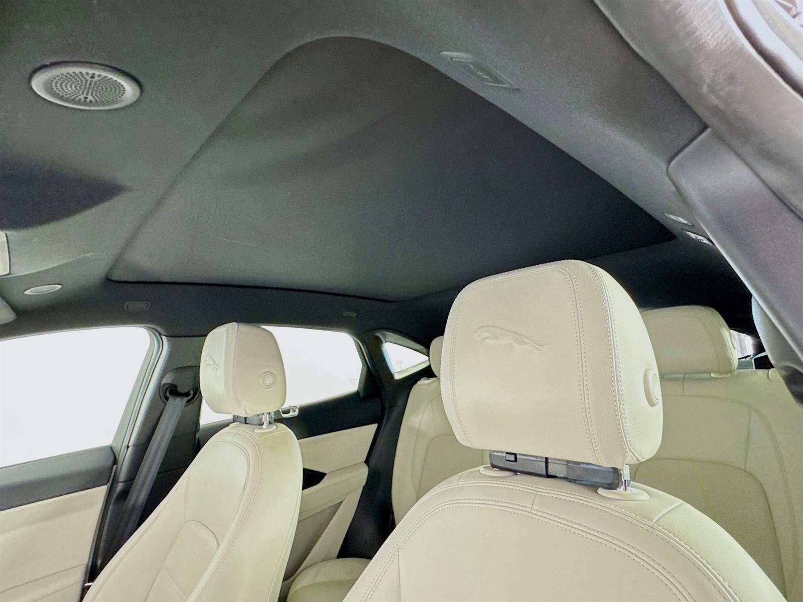 2021 Jaguar E-PACE P250 SE photo 14