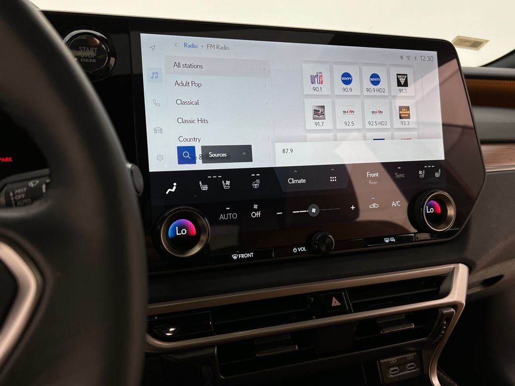 2024 Lexus RX 350 Premium photo 4