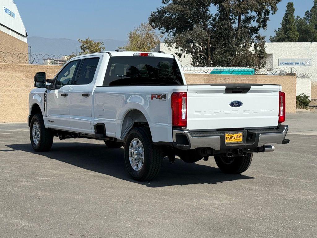 2026 Ford F-350 XLT photo 3