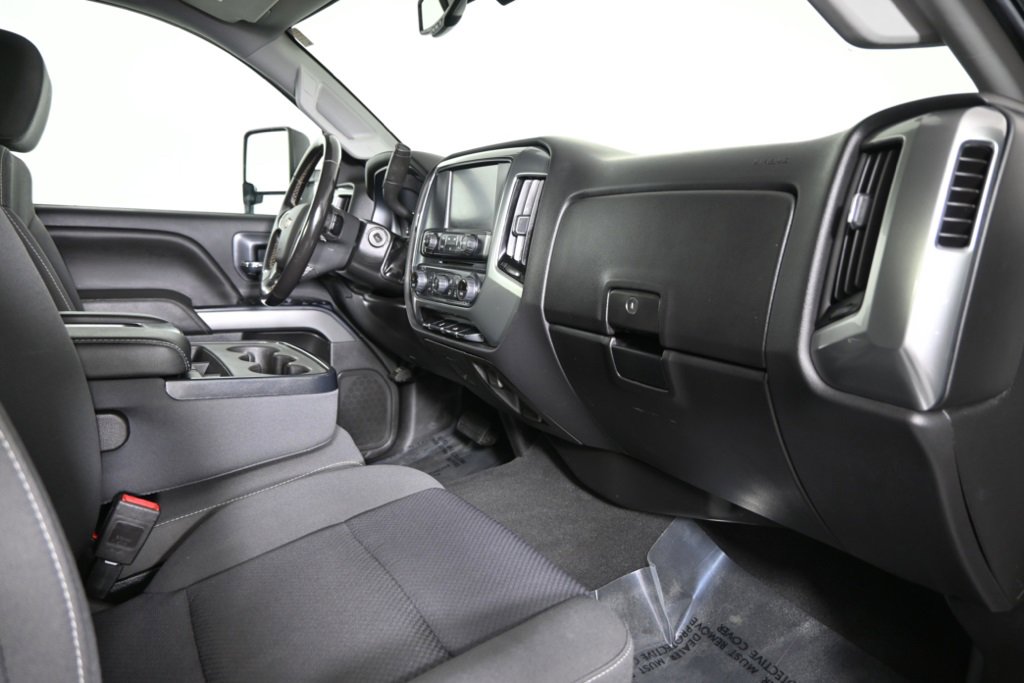 2019 Chevrolet Silverado 2500HD LT photo 13