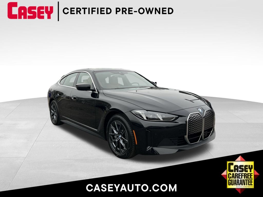 2025 BMW i4 40's photo