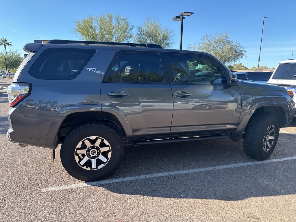 2023 Toyota 4Runner TRD Off-Road Premium photo 3