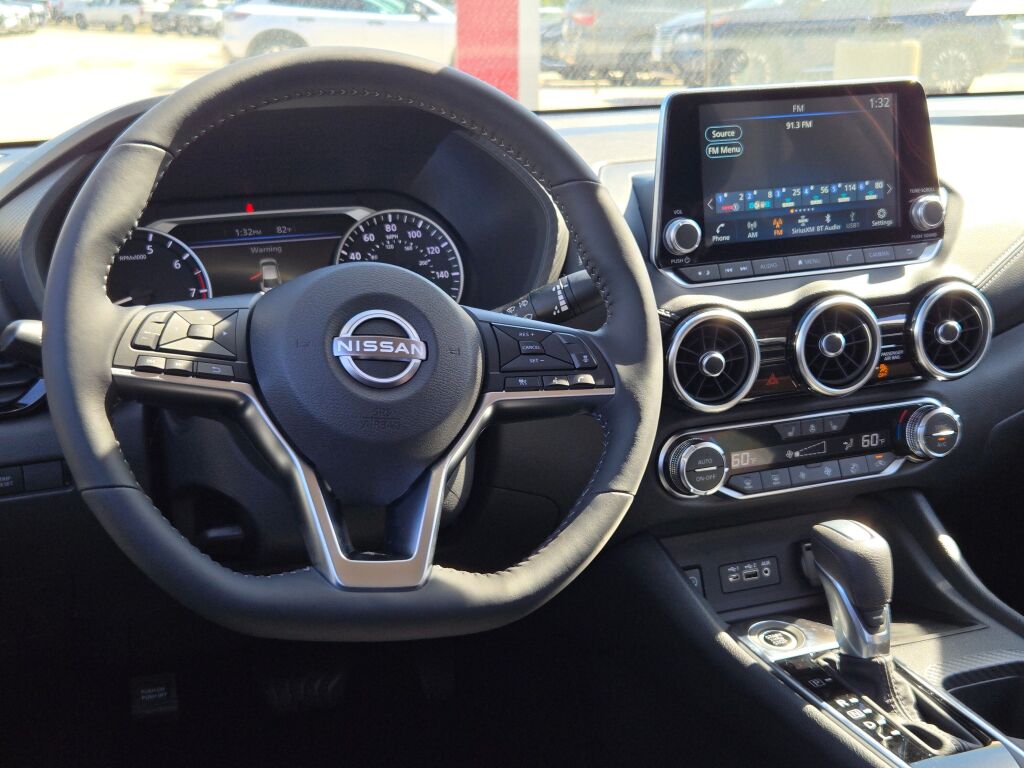 2025 Nissan Sentra SV photo 13