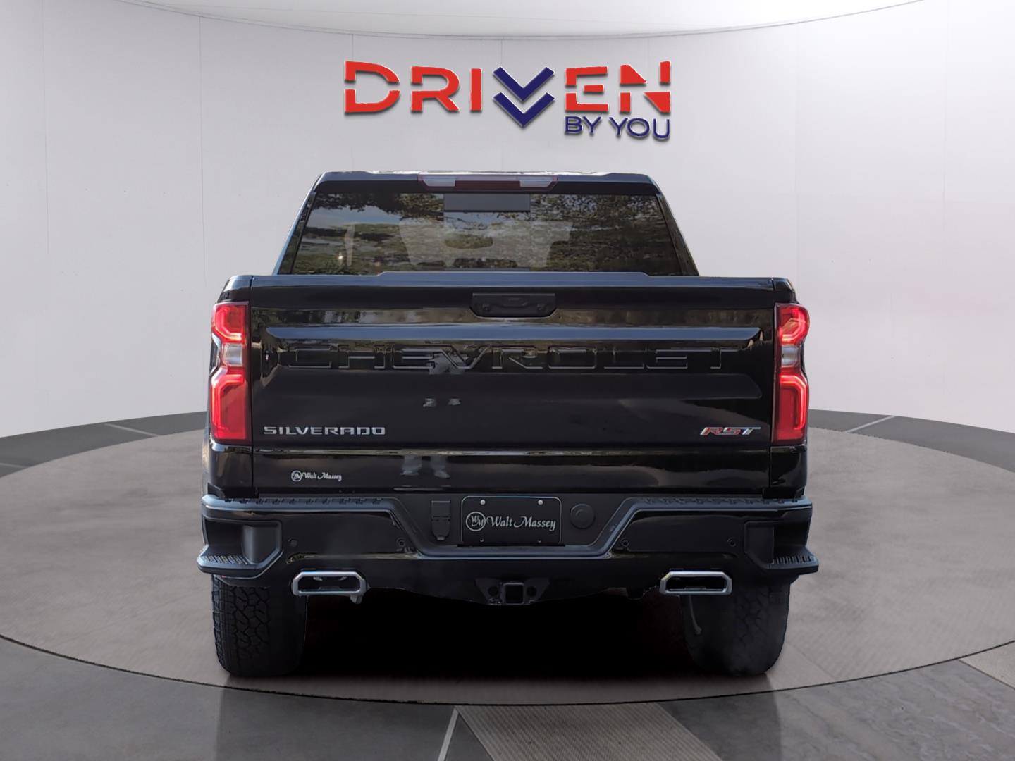 2026 Chevrolet Silverado RST photo 4