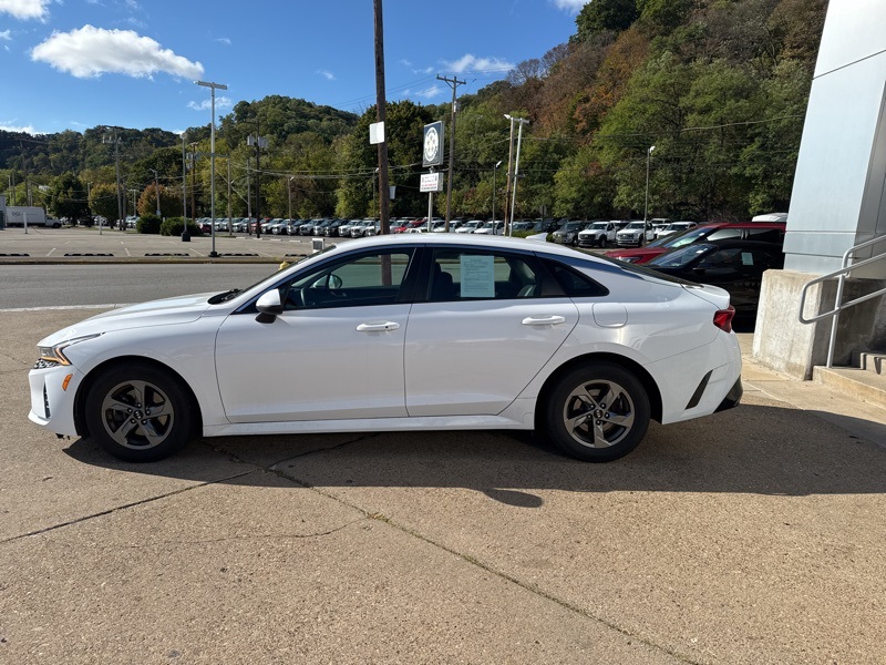 2021 Kia K5 LXS photo 4
