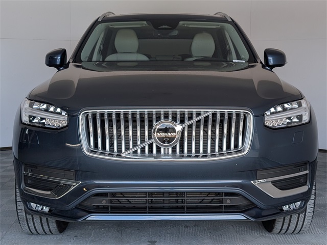 2024 Volvo XC90 B5 Plus photo 3