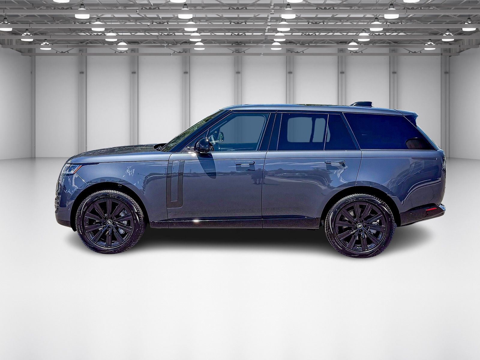 2025 Land Rover Range Rover SE photo 2