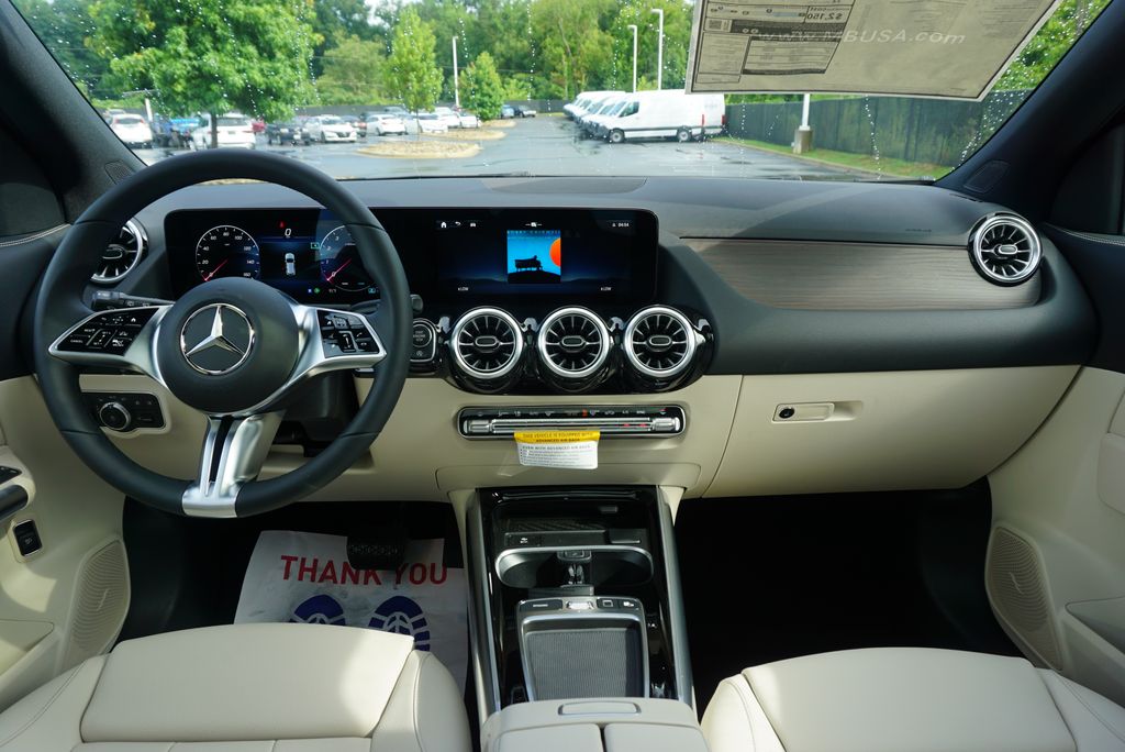 2026 Mercedes Benz GLA 250 photo 16