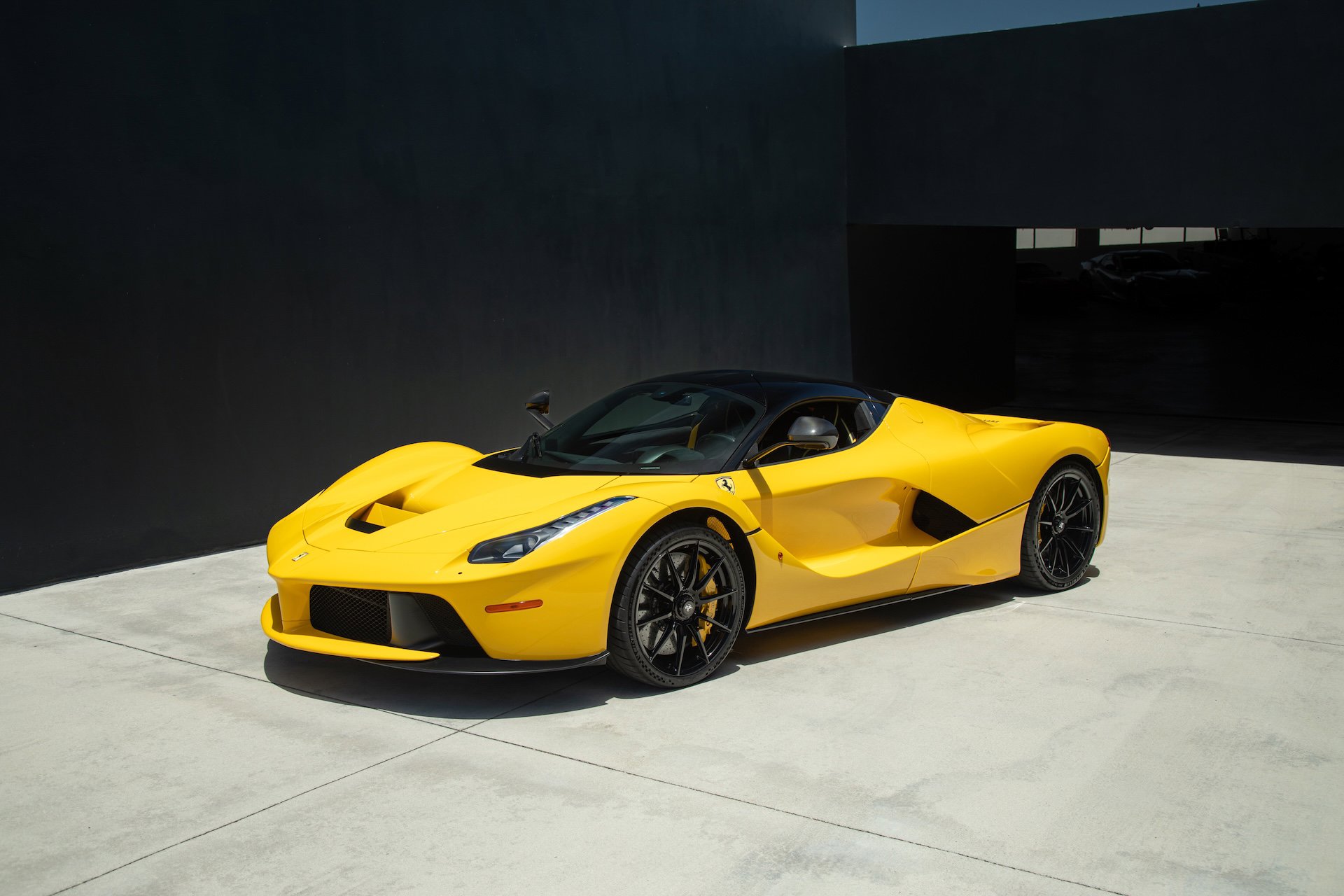 Certified Used 2014 Yellow Ferrari  image 15