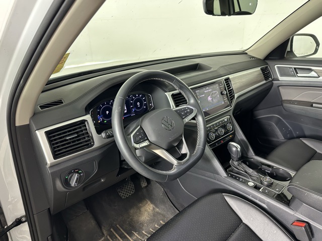 2022 Volkswagen Atlas SEL photo 14