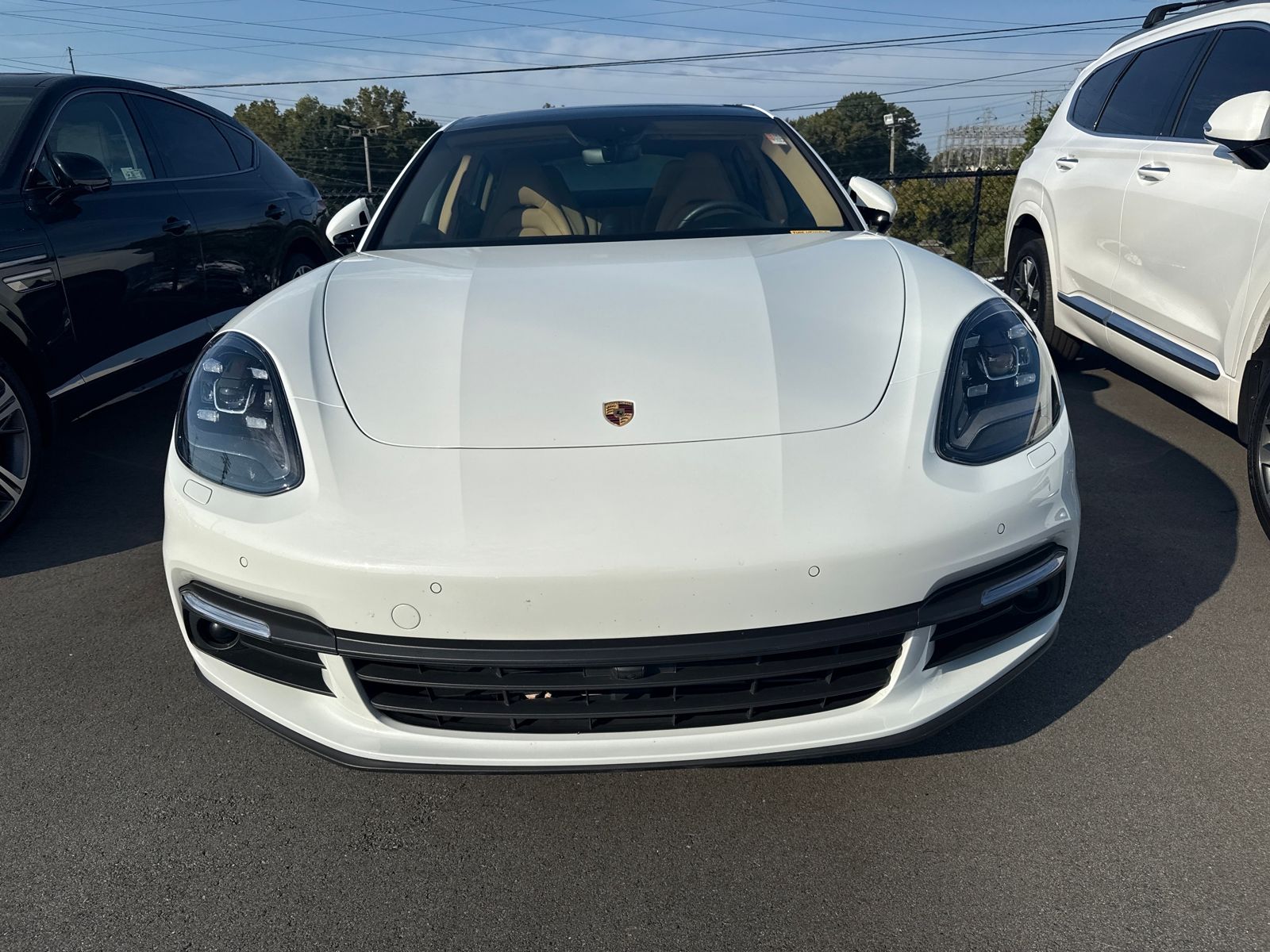 2018 Porsche Panamera 4 photo 2