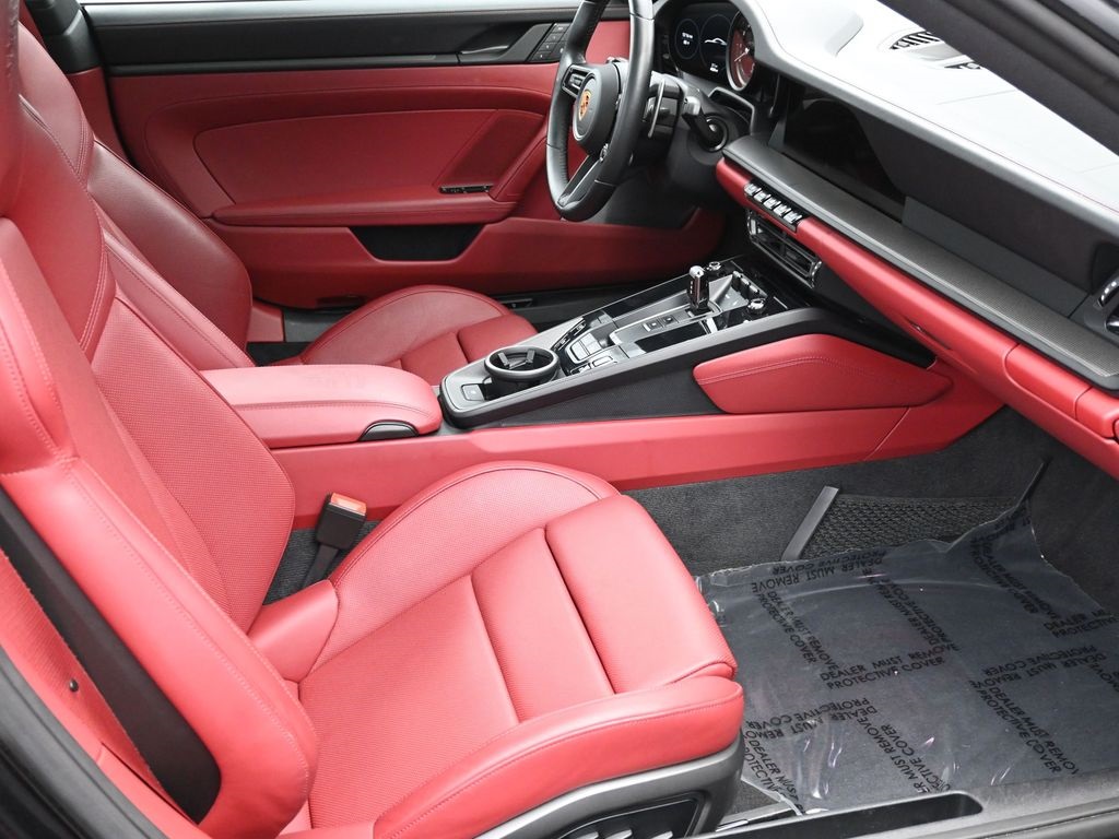 2024 Porsche 911 GTS photo 25