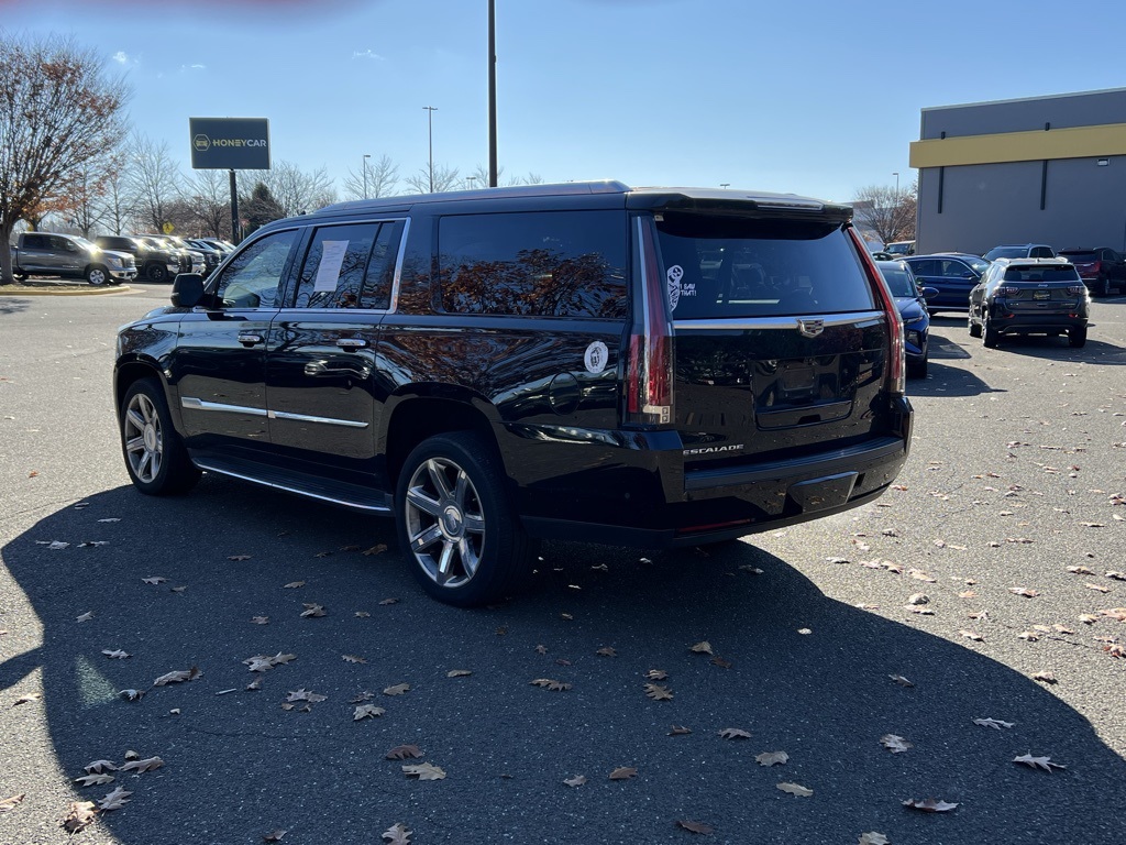 2017 Cadillac Escalade ESV Premium Luxury photo 3