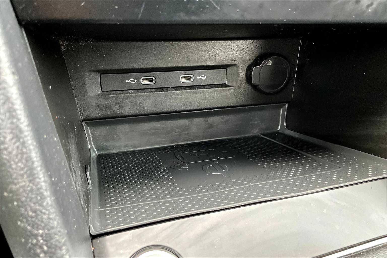 2022 Volkswagen Taos SE photo 27
