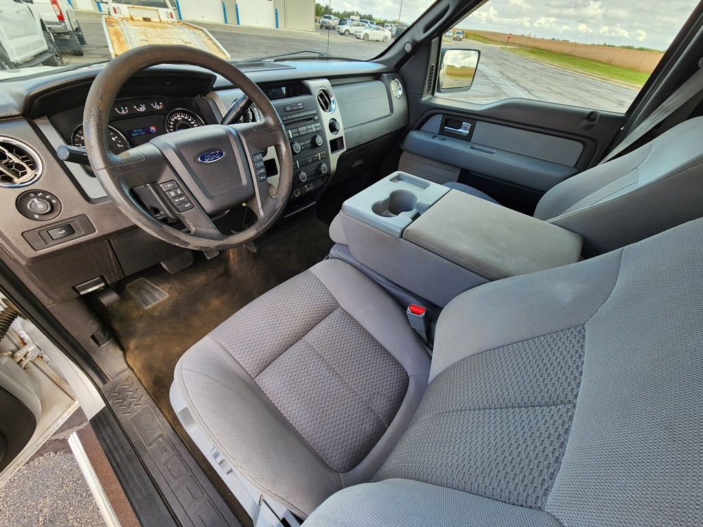 2012 Ford F-150 XLT photo 16