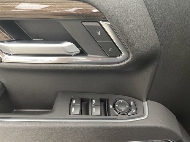 2025 Chevrolet Silverado 1500 LT photo 10