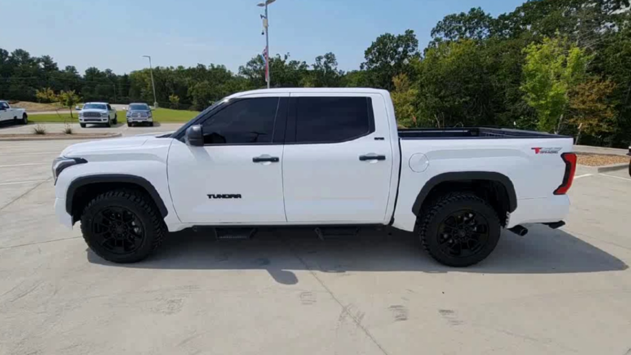 2023 Toyota Tundra SR5 photo 30