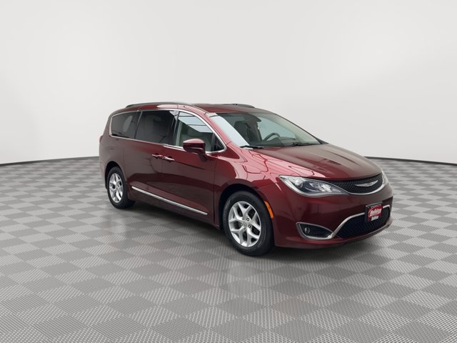 2017 Chrysler Pacifica Touring L photo 29