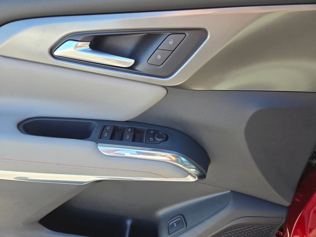 2026 Chevrolet Traverse photo 10