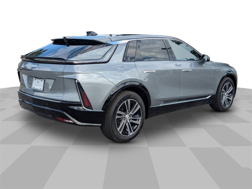 2026 Cadillac Lyriq Luxury photo 4