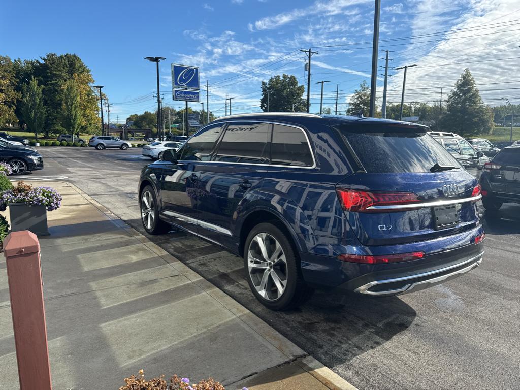 2022 Audi Q7 Premium Plus photo 3