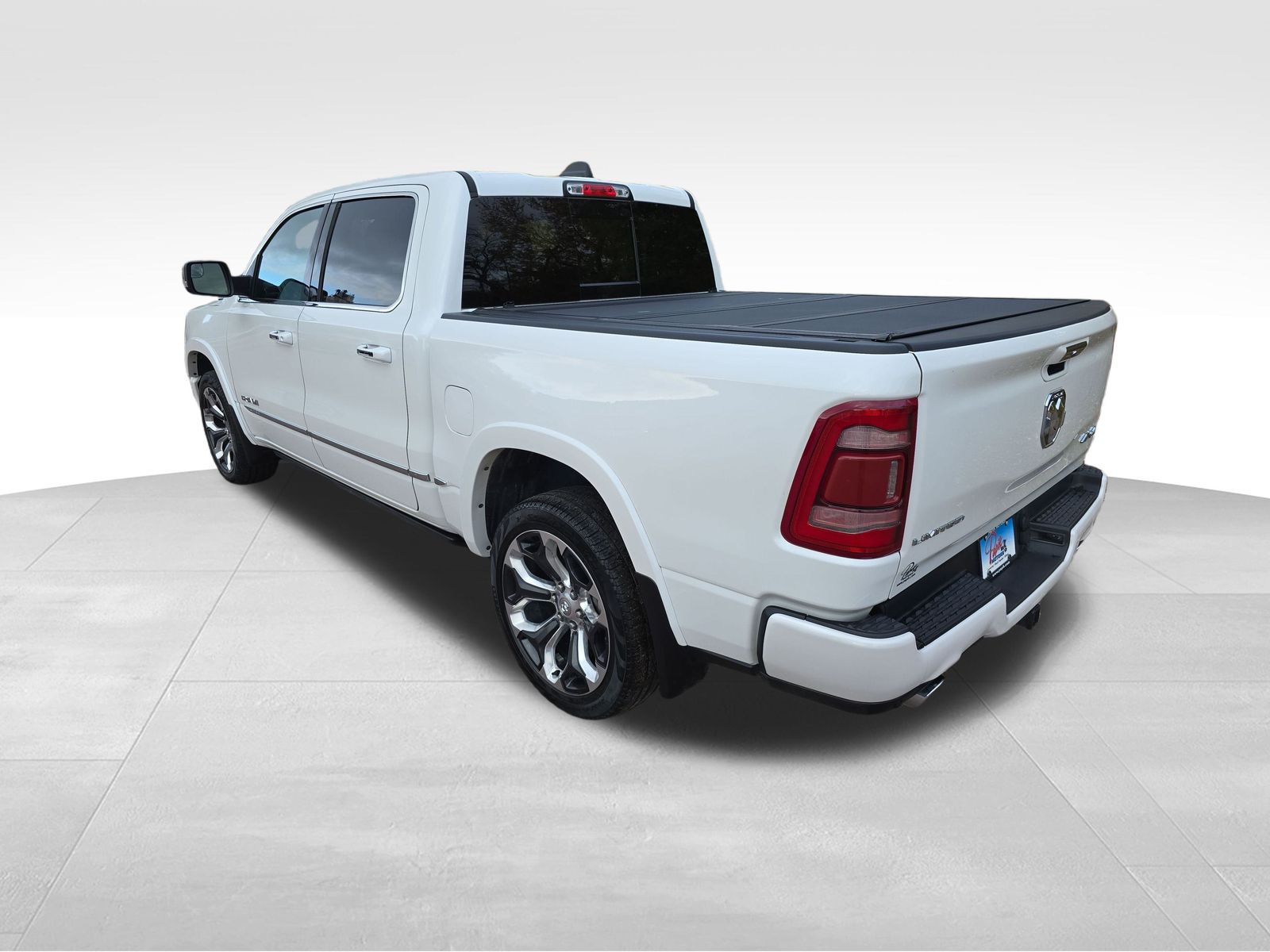 2022 Ram 1500 Limited photo 3