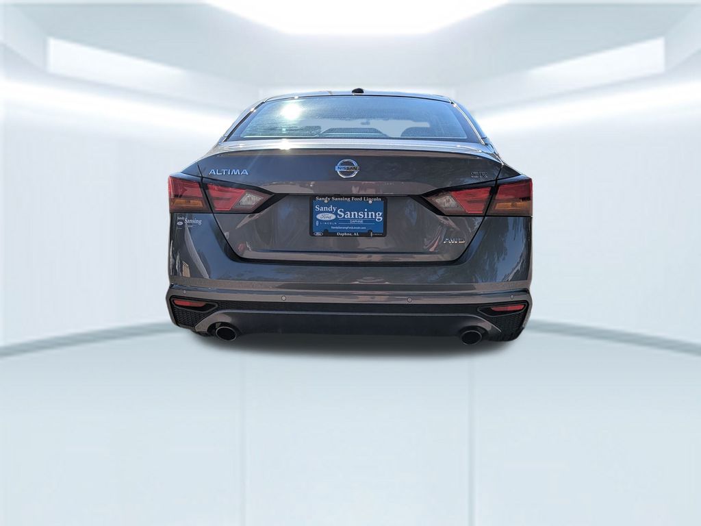 2020 Nissan Altima 2.5 SR photo 4