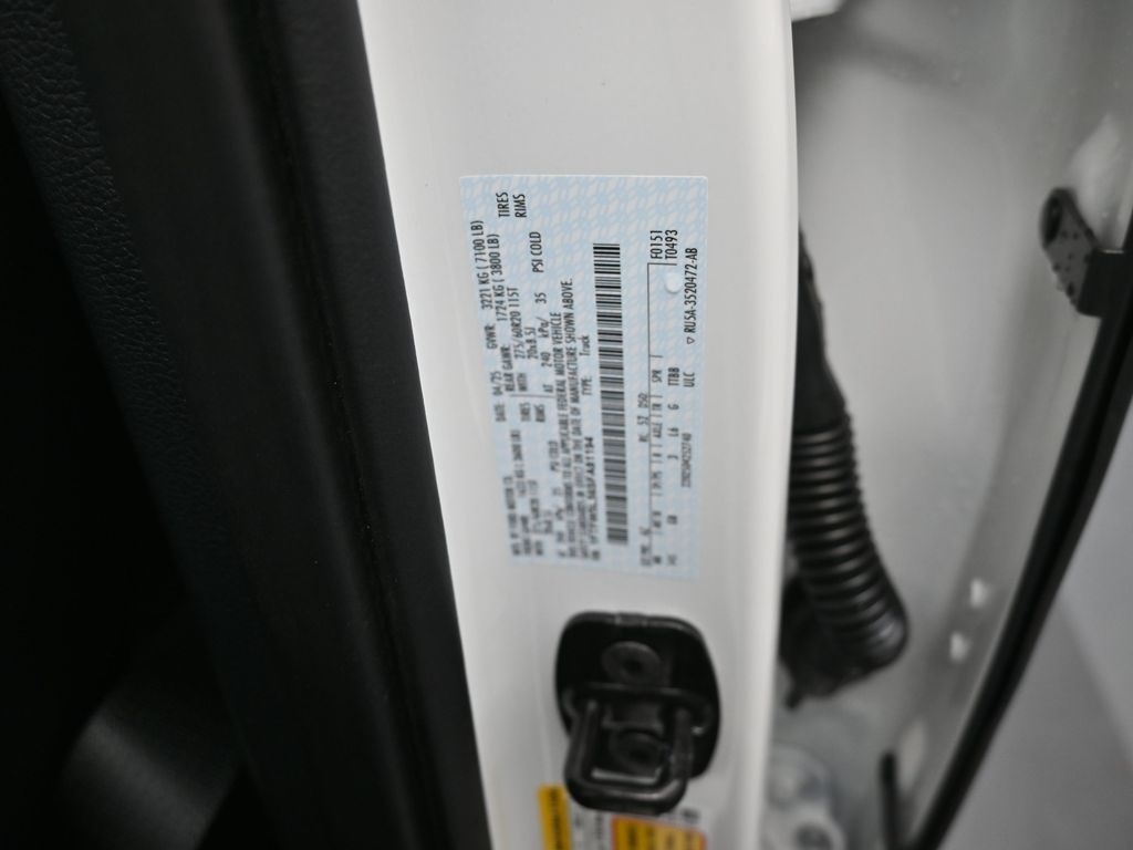 2025 Ford F-150 Lariat photo 18