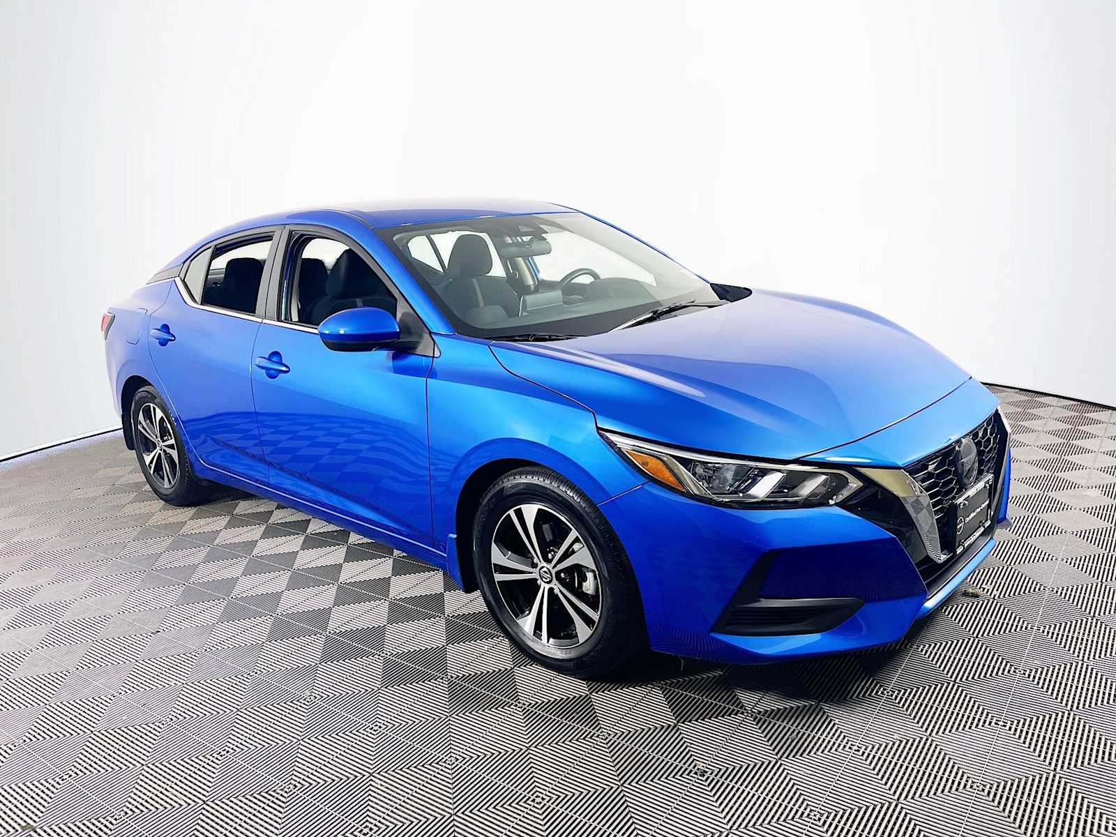 2023 Nissan Sentra SV photo 3