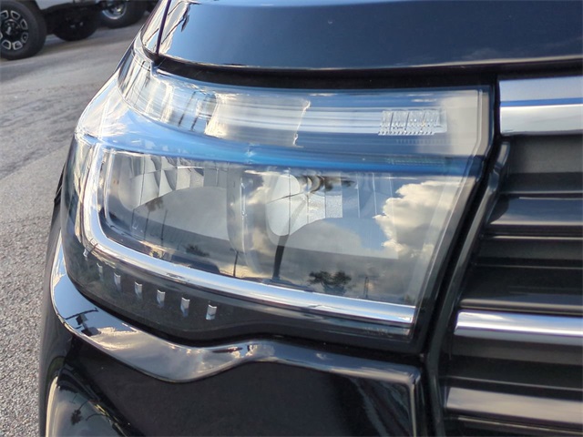 2025 Ford Explorer photo 7